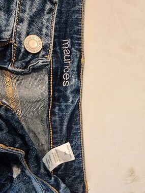 Maurices jeans
